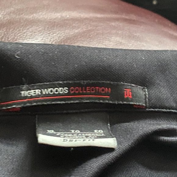 TIGER  WOOD  NIKE  POLO  SHIRT   SIZE  XL. - Picture 3 of 4